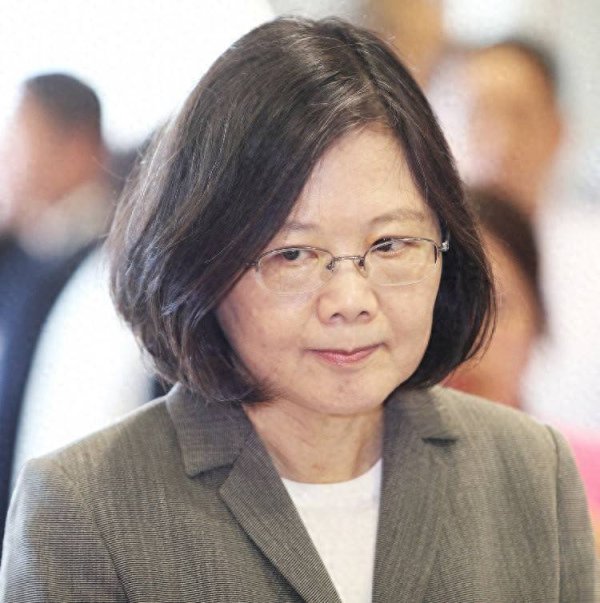 合法配资开户 蔡英文至今未公开表态挺罢免，港媒：难凝聚绿营支持者